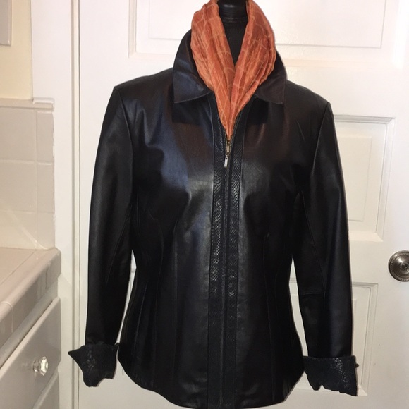 BEAUTIFUL GENUINE LEATHER JACKET-NEW /$160-NOW/$50 - Picture 2 of 8